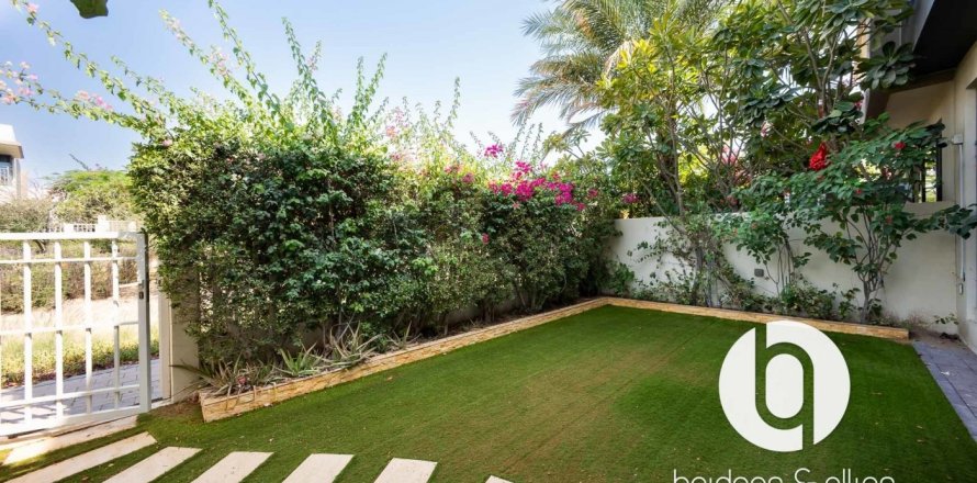 4 bedrooms Villa in Dubai Hills Estate, UAE No. 156408