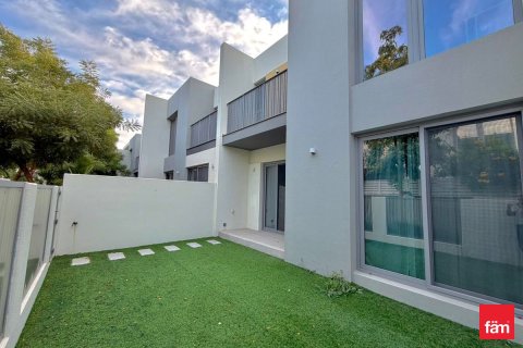 Вилла с 3 спальнями в Tilal Al Ghaf, ОАЭ №141451