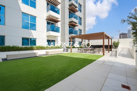 3 bedrooms Apartment in Jumeirah Village Triangle, UAE No. 145882 11