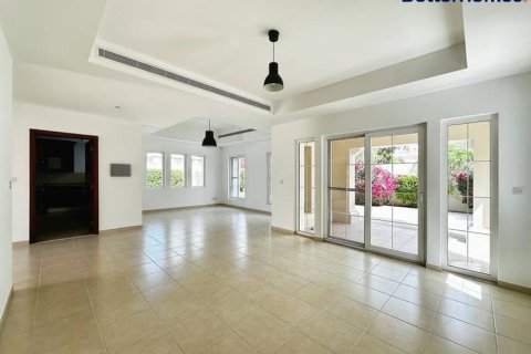 Villa de 4 chambres  No. 114891 10