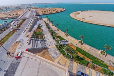 4 bedrooms Apartment in Al Raha Beach, UAE No. 195001 11