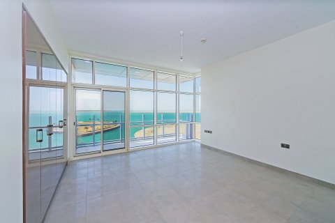 4 bedrooms Apartment in Al Raha Beach, UAE No. 195001 9