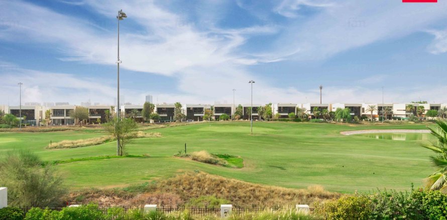 Villa de 5 dormitorios en Dubai, UAE No. 135603