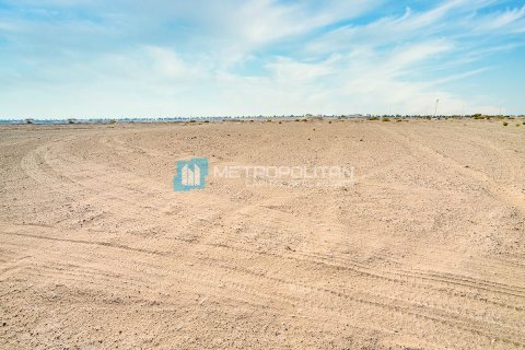 1952m² Land in Khalifa City, UAE No. 79845 3