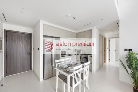 Apartment de 2 dormitorios en EMAAR Beachfront, UAE No. 132514 8