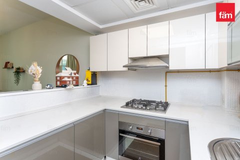 1 bedroom Apartment in Dubai Studio City, UAE No. 169180 10