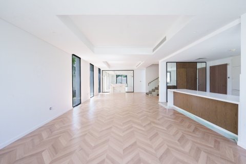 Villa de 4 dormitorios en  Yas Island, UAE No. 208700 5