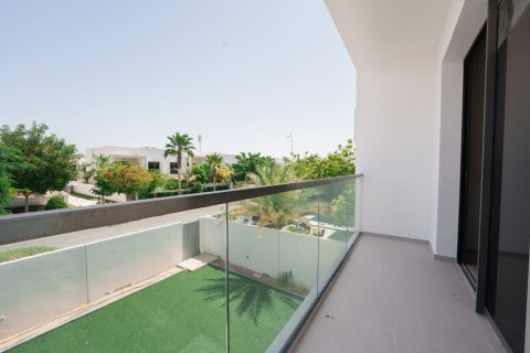 Villa de 4 dormitorios en  Yas Island, UAE No. 208700 25