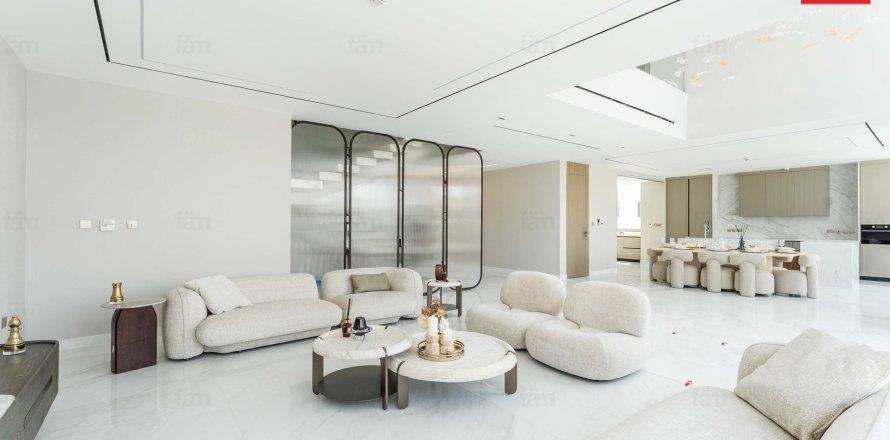 Вилла с 5 спальнями  №131250