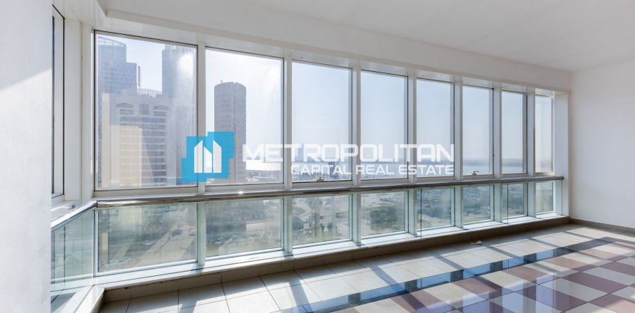 Квартира с 3 спальнями №119374