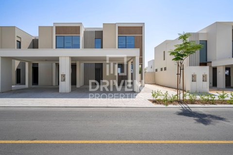 Townhouse de 4 dormitorios No. 120632 3