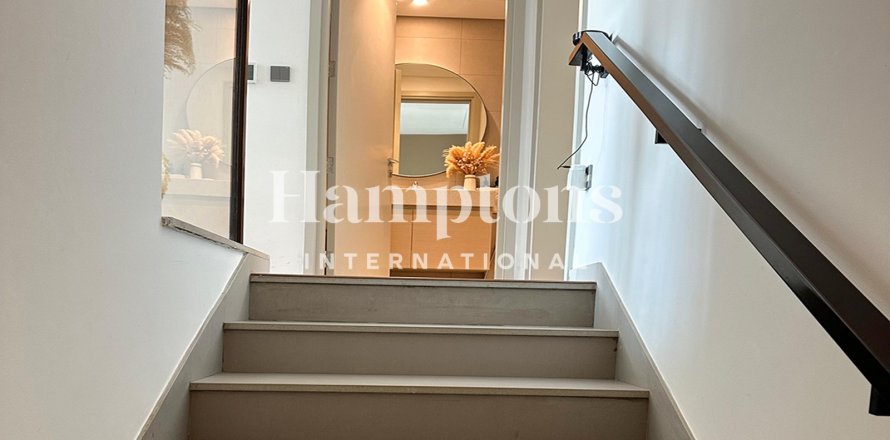 Таунхаус с 3 спальнями  №135341