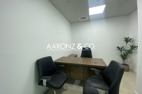 94m² Office in Business Bay, UAE No. 132806 16