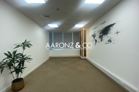 94m² Office in Business Bay, UAE No. 132806 14
