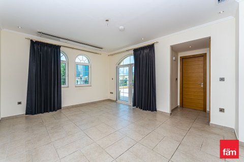 5 غرفة نوم فيلا في Jumeirah Park, الإمارات العربية المتحدة رقم 149472 11