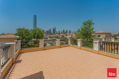 5 غرفة نوم فيلا في Jumeirah Park, الإمارات العربية المتحدة رقم 149472 4