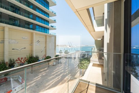 Appartement de 2 chambres à EMAAR Beachfront, UAE No. 29993 19