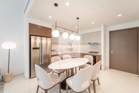 Appartement de 2 chambres à EMAAR Beachfront, UAE No. 29993 15