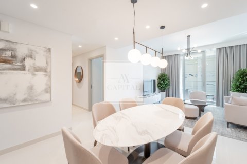 Appartement de 2 chambres à EMAAR Beachfront, UAE No. 29993 10