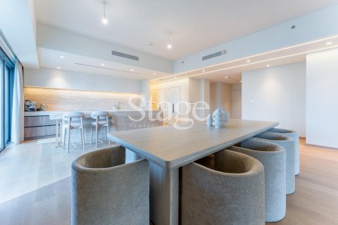 Appartement de 4 chambres  No. 109900 19