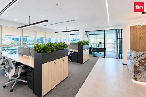 139.7m² Office in Dubai, UAE No. 210225 3