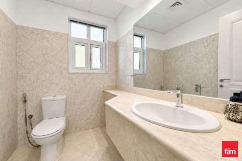Вилла с 4 спальнями в Jumeirah Islands, ОАЭ №163713 5
