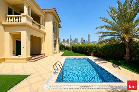 Вилла с 4 спальнями в Jumeirah Islands, ОАЭ №163713 10