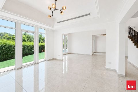 Вилла с 4 спальнями в Jumeirah Islands, ОАЭ №163713 28