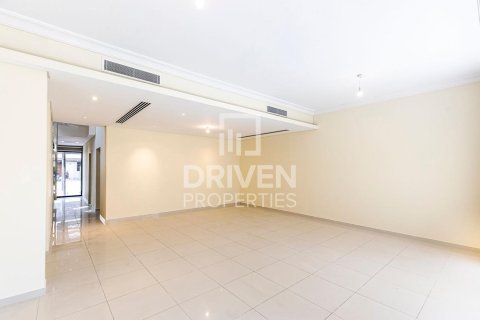 Townhouse de 3 chambres à DAMAC Hills (Akoya by DAMAC), UAE No. 85230 4