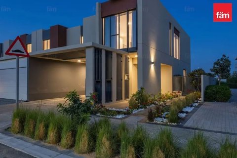 Таунхаус с 3 спальнями в Дубай, ОАЭ №145392