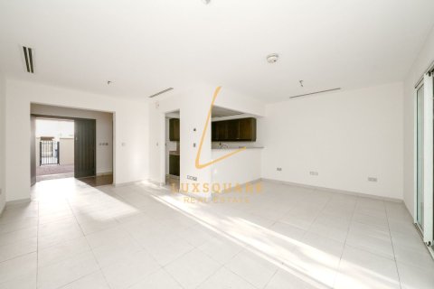 1 bedroom Villa in Dubai, UAE No. 210645 4