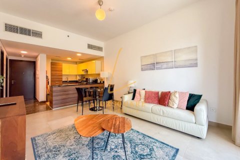 Apartment de 1 dormitorio en Sparkle Towers, UAE No. 210643 3