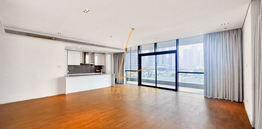3 bedrooms Apartment in Al Wasl, UAE No. 210644