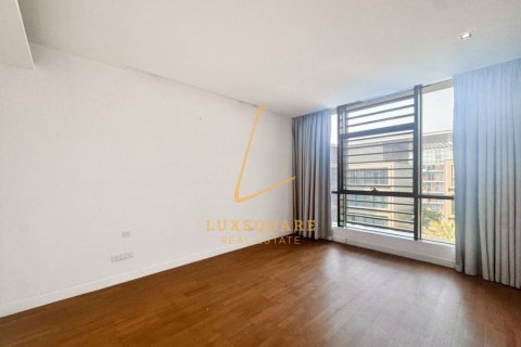 3 bedrooms Apartment in Al Wasl, UAE No. 210644 11