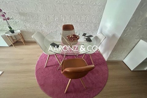 Квартира с 1 спальней в Дубай Марина, ОАЭ №135147 4