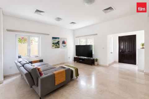 5 bedrooms Villa in Dubai, UAE No. 168807 6