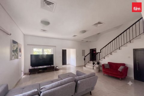 5 bedrooms Villa in Dubai, UAE No. 168807 10
