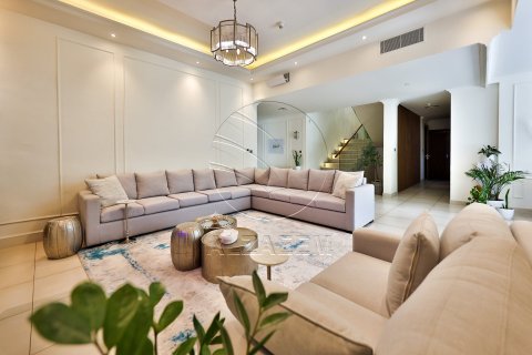 5 bedrooms Villa No. 127753 18