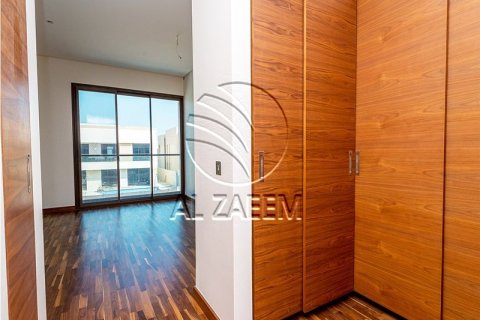 5 bedrooms Villa No. 127747 8