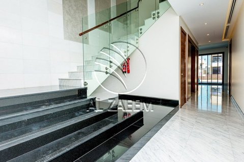 5 bedrooms Villa No. 127747 9