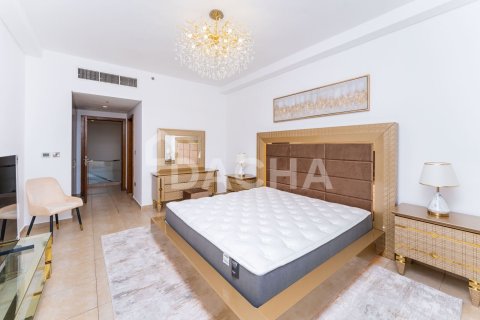Квартира с 2 спальнями в Marina Residences, ОАЭ №210372 20