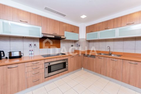 Квартира с 2 спальнями в Marina Residences, ОАЭ №210372 11