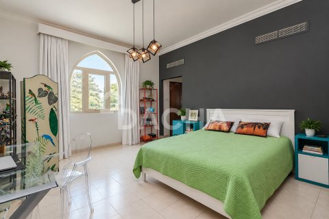 Вилла с 4 спальнями в Jumeirah Islands, ОАЭ №210369 18