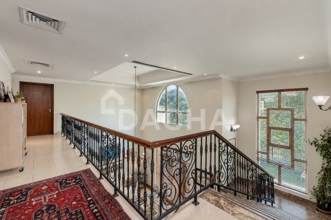 Вилла с 4 спальнями в Jumeirah Islands, ОАЭ №210369 14