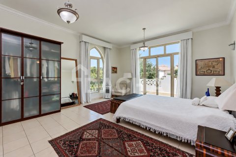 Вилла с 4 спальнями в Jumeirah Islands, ОАЭ №210369 21
