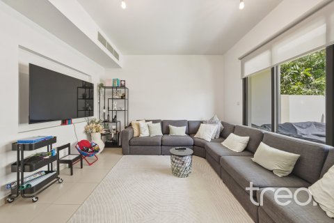 3 bedrooms Townhouse in Noor Townhouses, UAE No. 186685 5