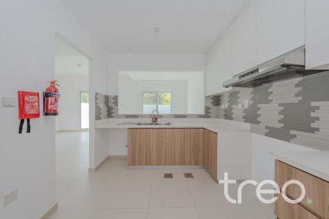 3 bedrooms Townhouse in Dubai, UAE No. 186682 6