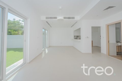 3 bedrooms Townhouse in Dubai, UAE No. 186682 4