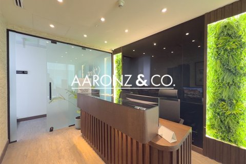 148m² Office in Jumeirah Lake Towers, UAE No. 109387 8