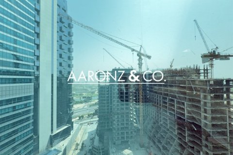 148m² Office in Jumeirah Lake Towers, UAE No. 109387 15